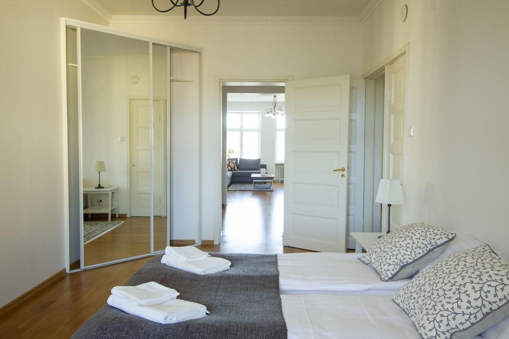 مسكن إقامة ساكند هولمز رائع في الطابق العلوي، مزود بغرفتي نوم وساونا - Room