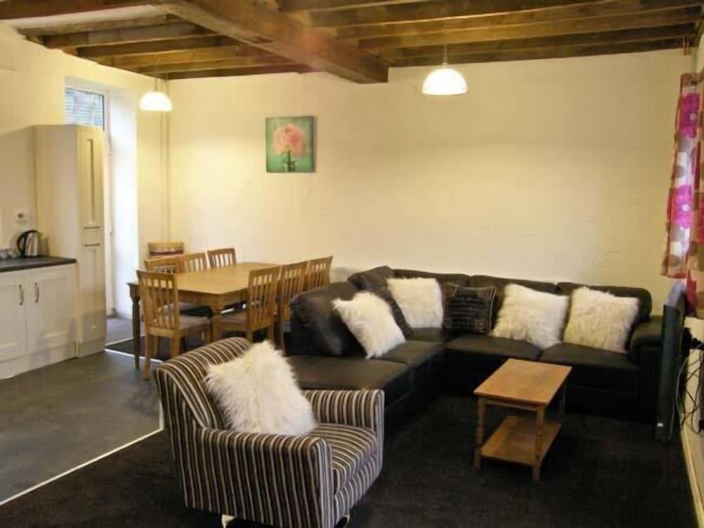Hendre Aled Cottage 2 - Interior