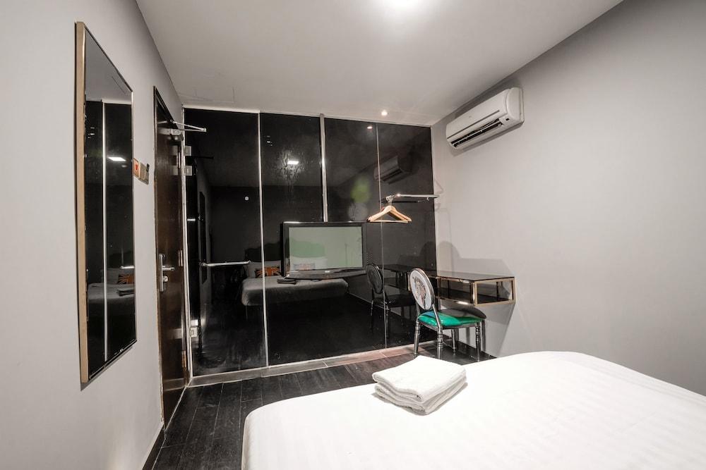 Artz Hotel Johor Bahru - Room