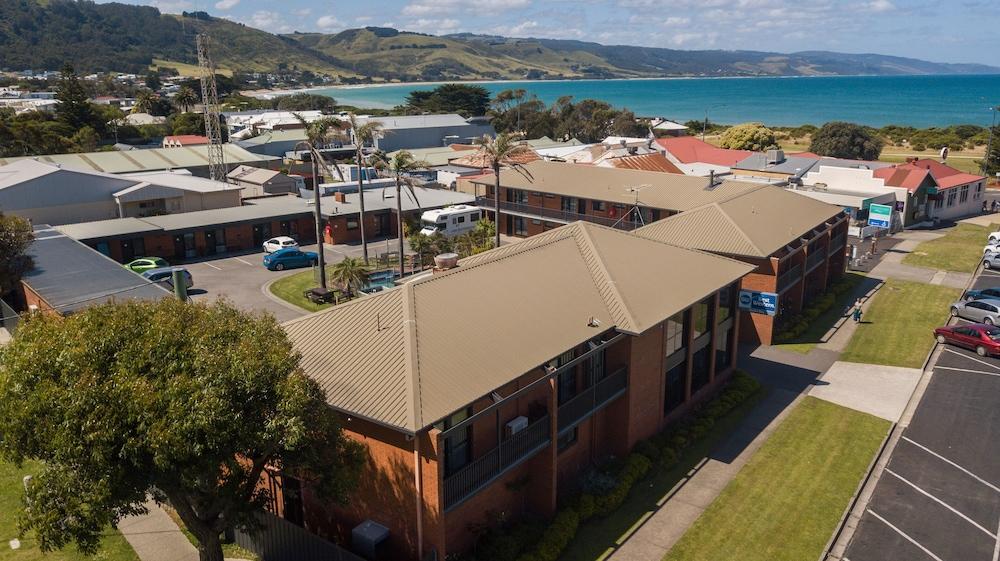 Apollo Bay Motel and Apartments, BW Signature Collection - Property Grounds