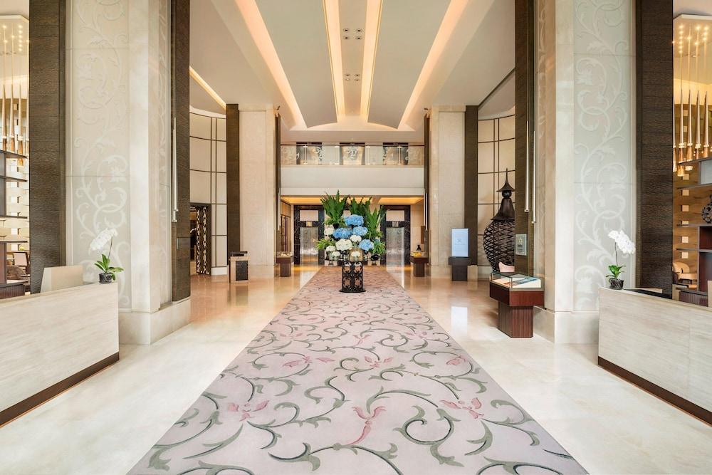 The St Regis Bangkok - Lobby