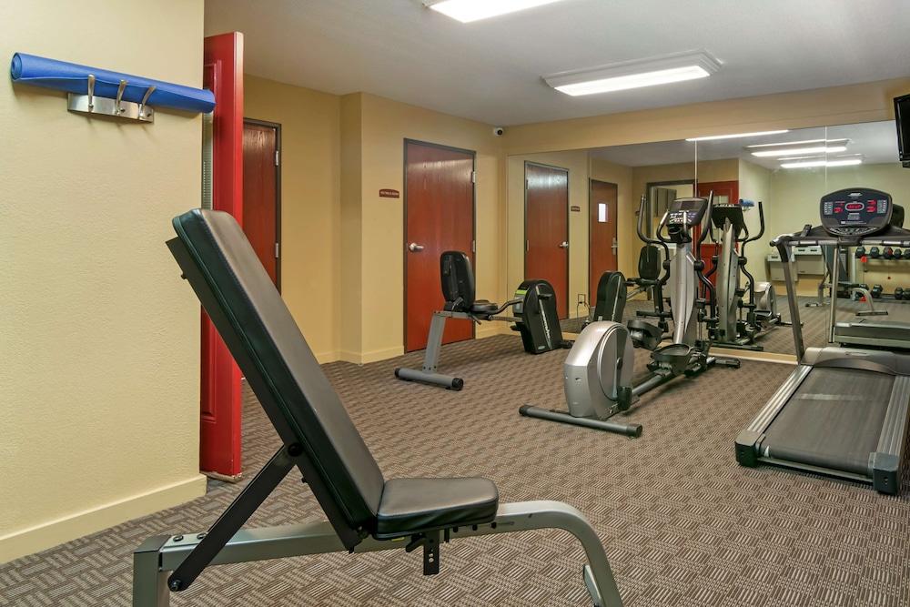Best Western Governors Inn & Suites - Fitness Facility