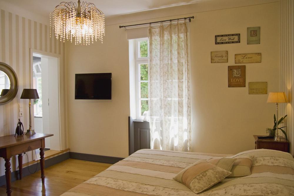Gästehäuser Villa Delange - Room