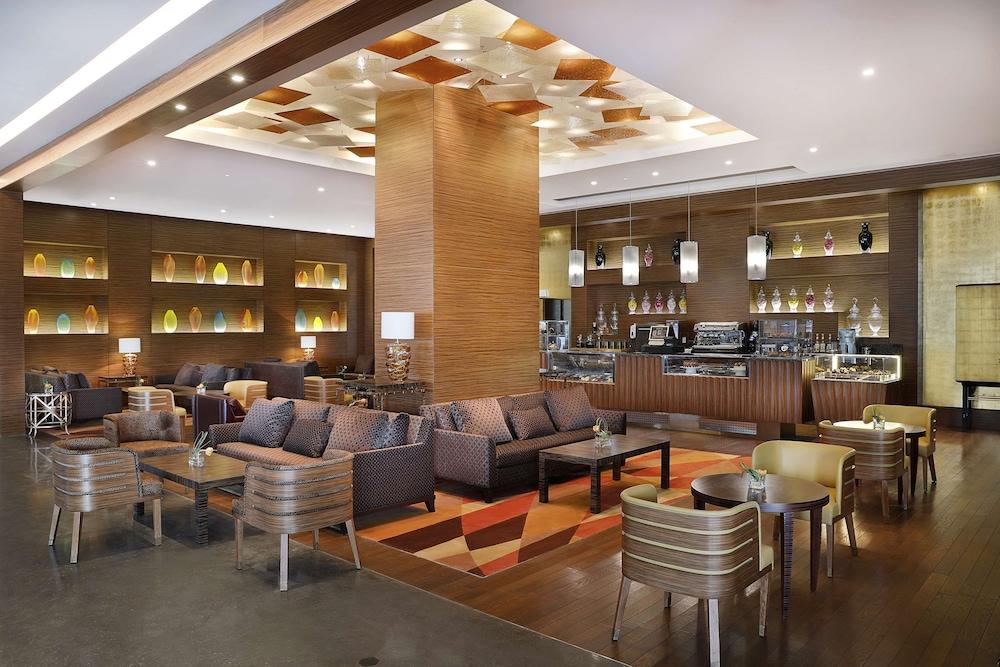 Hilton Riyadh Hotel & Residences - Lobby