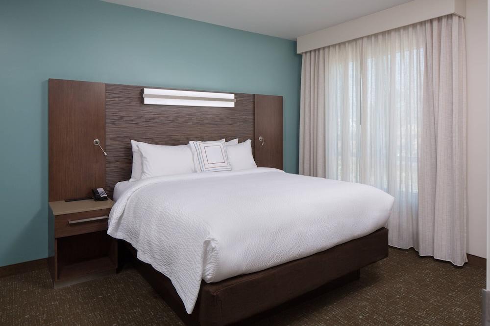 Residence Inn by Marriott Ontario Rancho Cucamonga - Room
