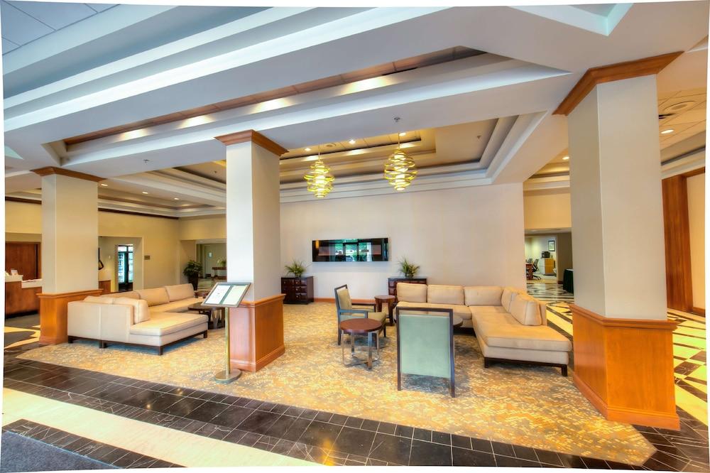 DoubleTree by Hilton Baltimore North - Pikesville - Lobby