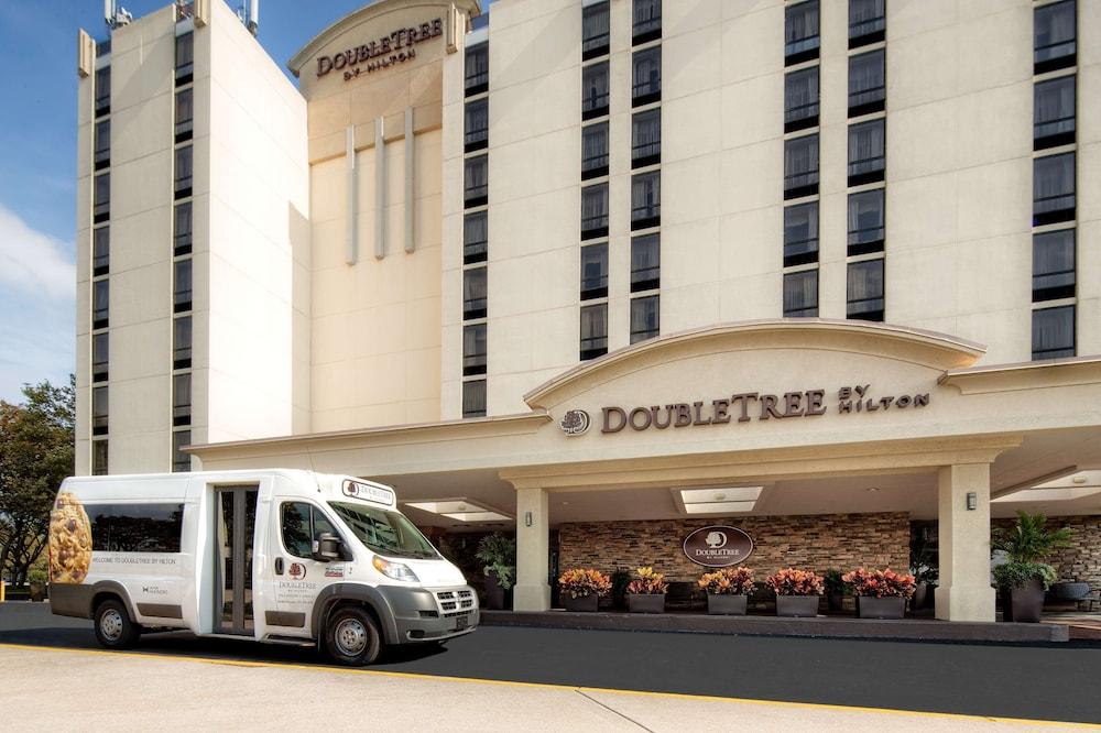 Doubletree by Hilton Philadelphia Airport - Featured Image