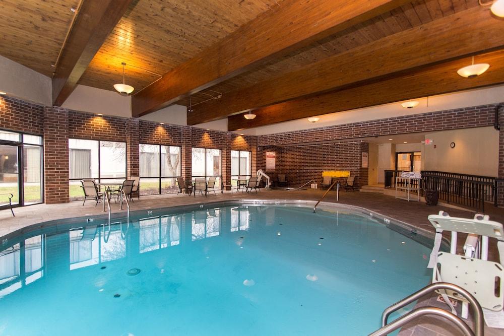 DoubleTree by Hilton Cleveland - Independence - Indoor Pool