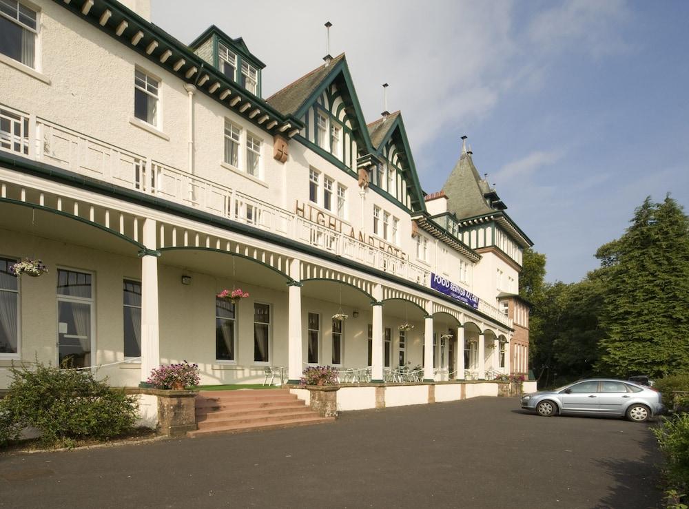 The Highland Hotel - Property Grounds