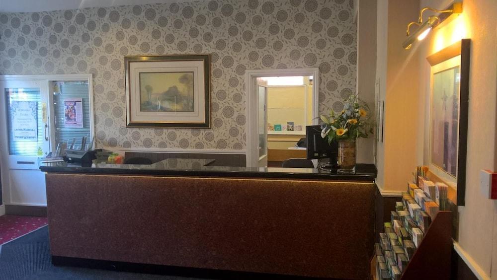 The Castle Hotel Tamworth - Lobby