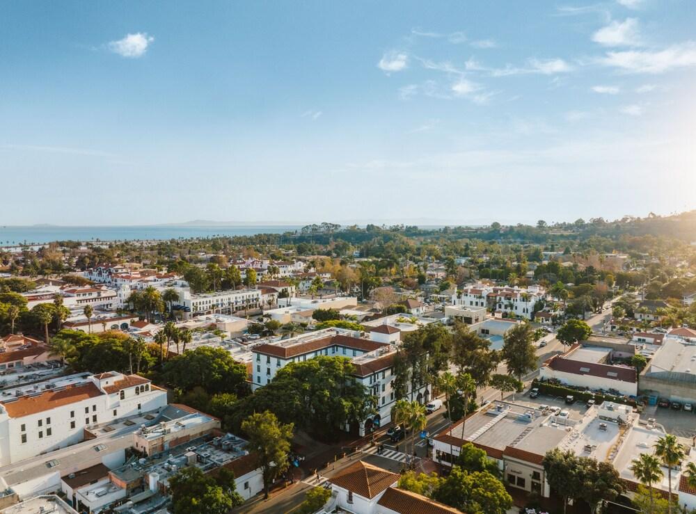Hotel Santa Barbara - Aerial View