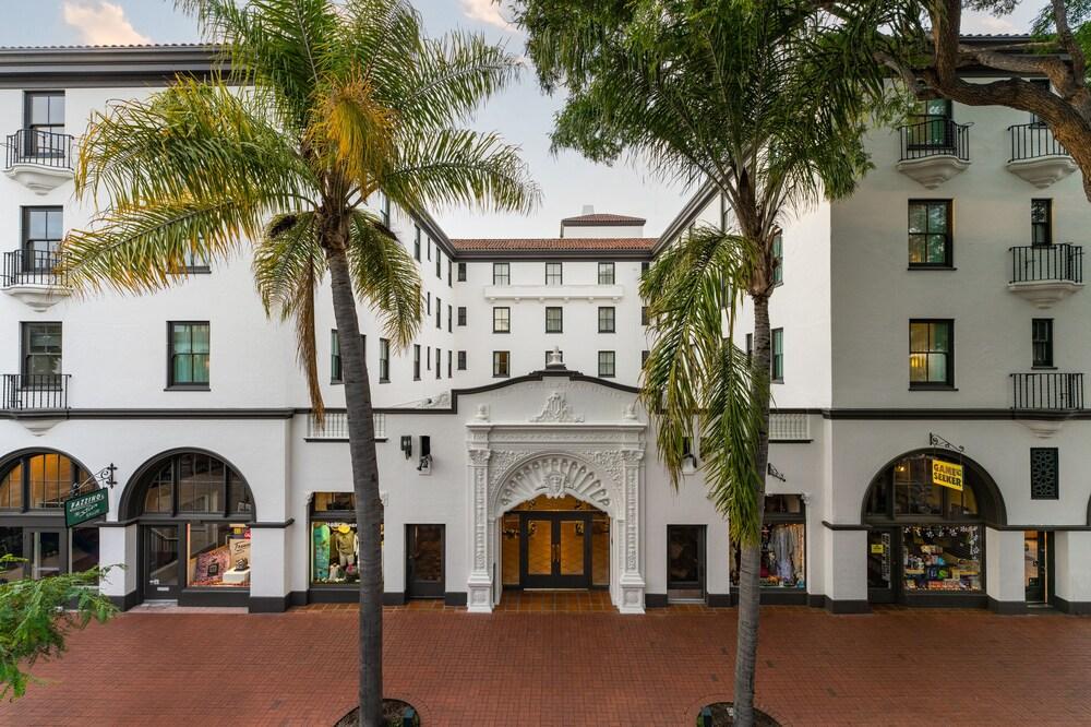 Hotel Santa Barbara - Featured Image