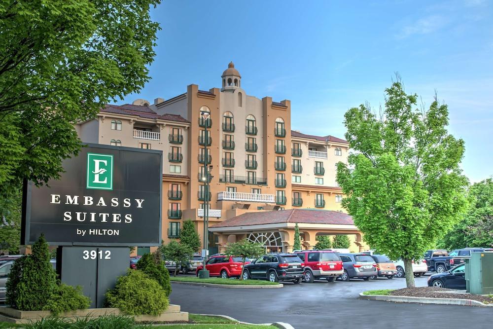 Embassy Suites by Hilton Indianapolis North - Featured Image