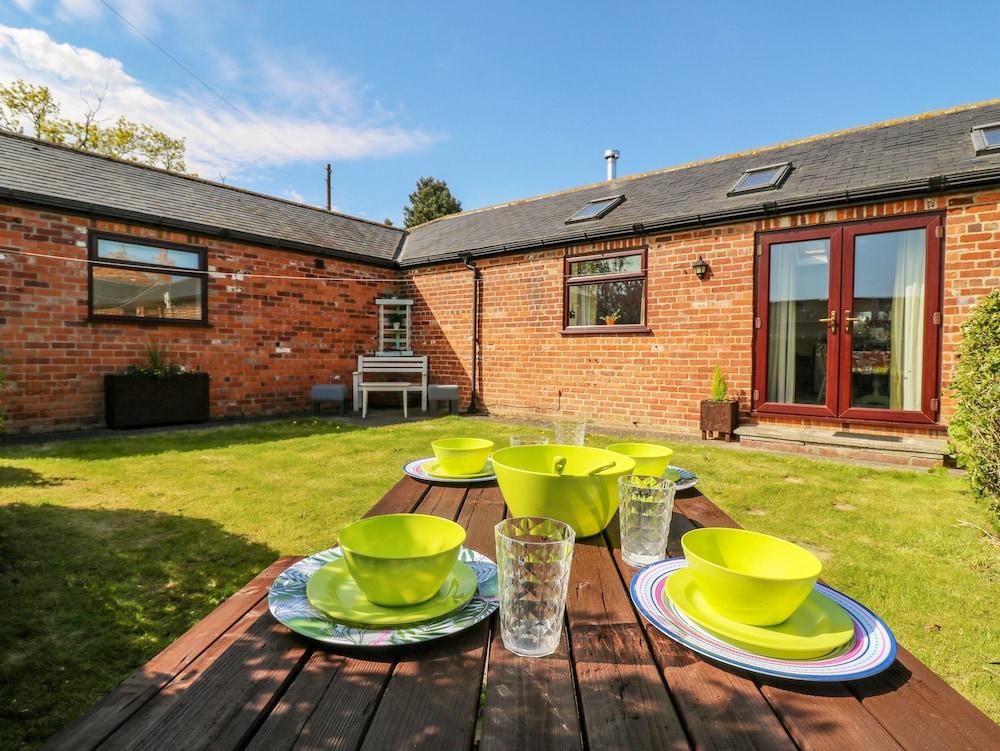 1 Pines Farm Cottages - Featured Image