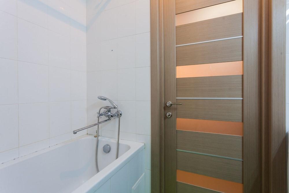 Cozy apartments near Olympic Stadium 54 - Bathroom