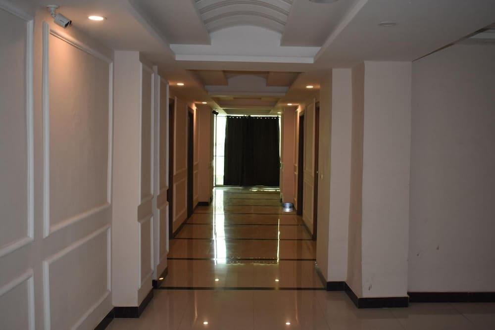 Hotel Burj Al Hateem - Interior