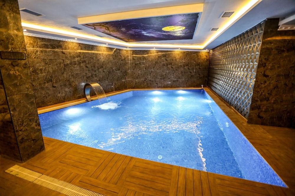 ثيرمال ساراي هوتل آند سبا يالوفا - Indoor Pool