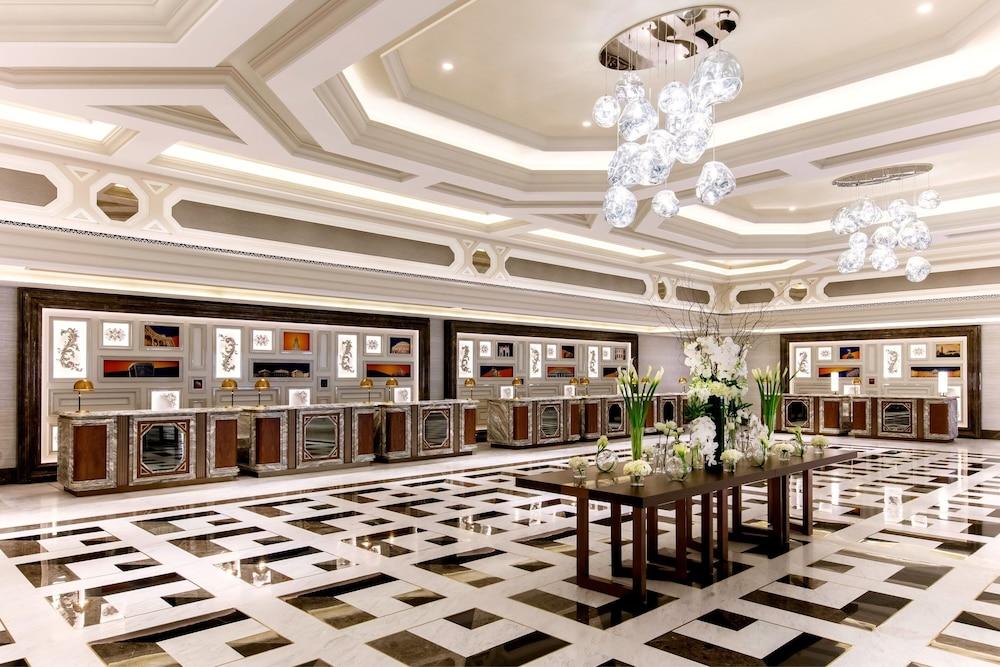 Sheraton Grand Macao - Lobby