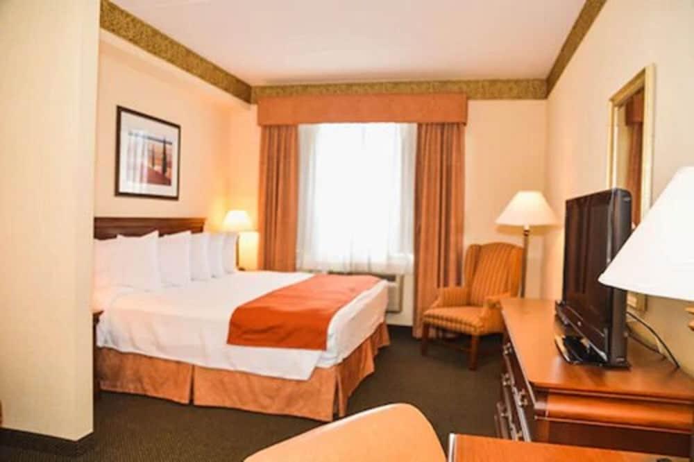 Country Inn & Suites by Radisson, London South, ON - Room