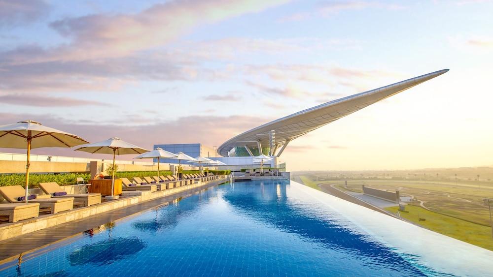 فندق الميدان دبي - Infinity Pool