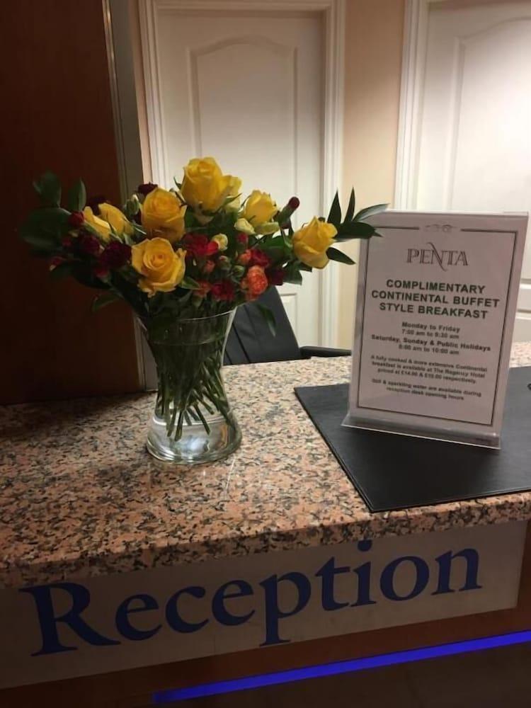 Penta Hotel - Reception