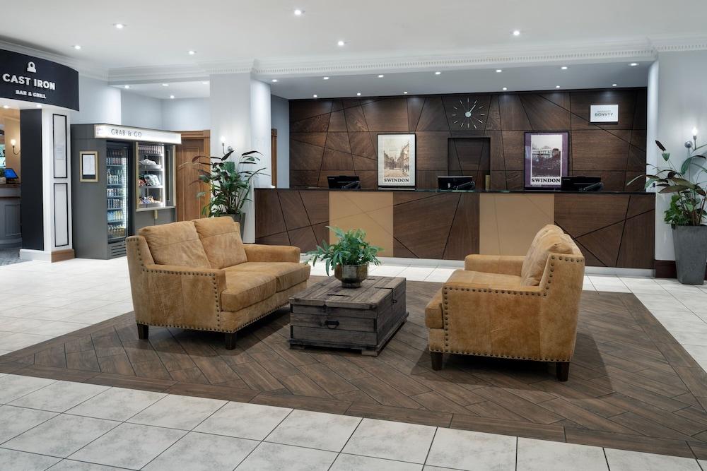 Delta Hotels by Marriott Swindon - Lobby Lounge