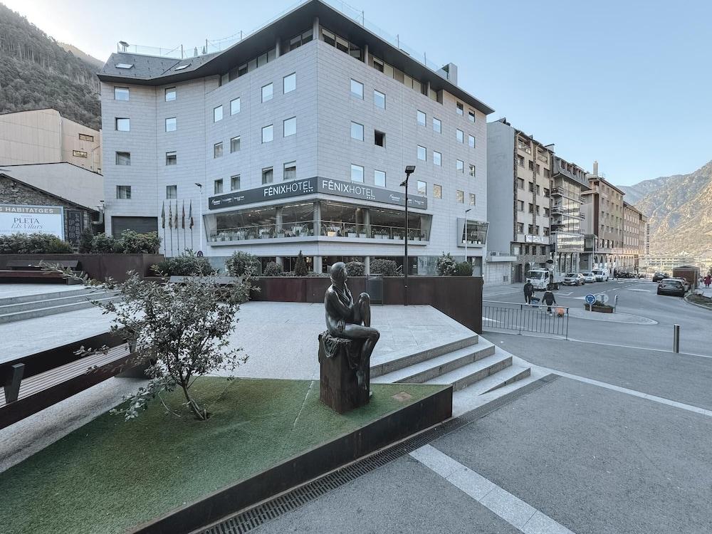 Fènix Hotel - Featured Image