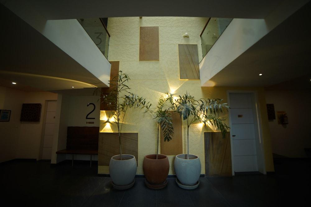 Rohini Apart Hotel - Interior