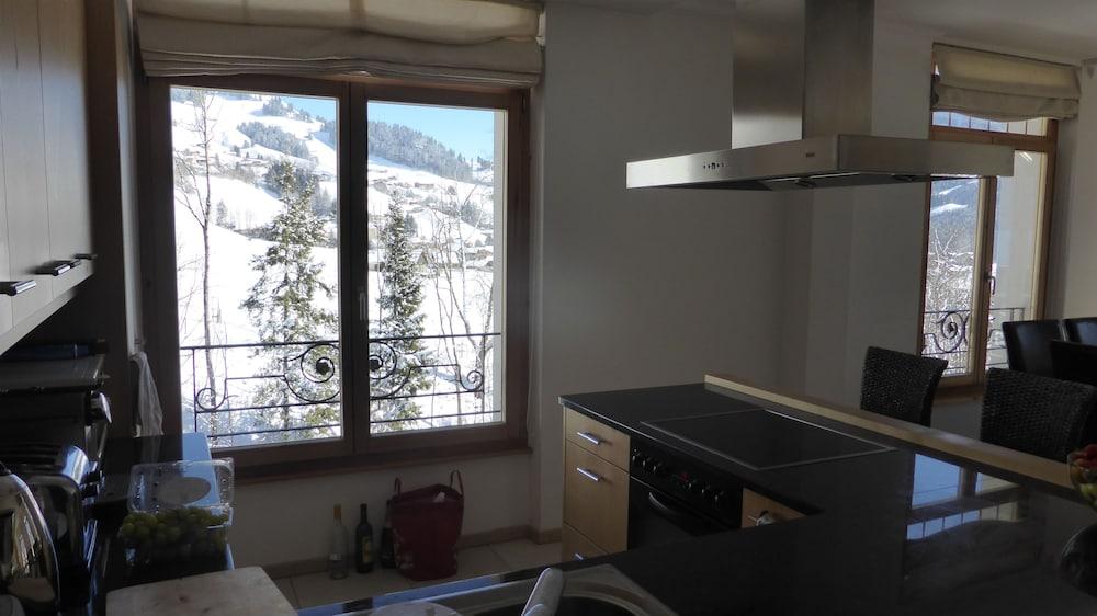 Luxury Apartment, Panoramic Mountain Views, 5 Spa Facilities - 4 Bedroom - Interior