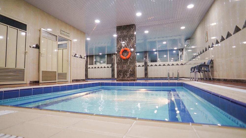 Massara House - Indoor Pool