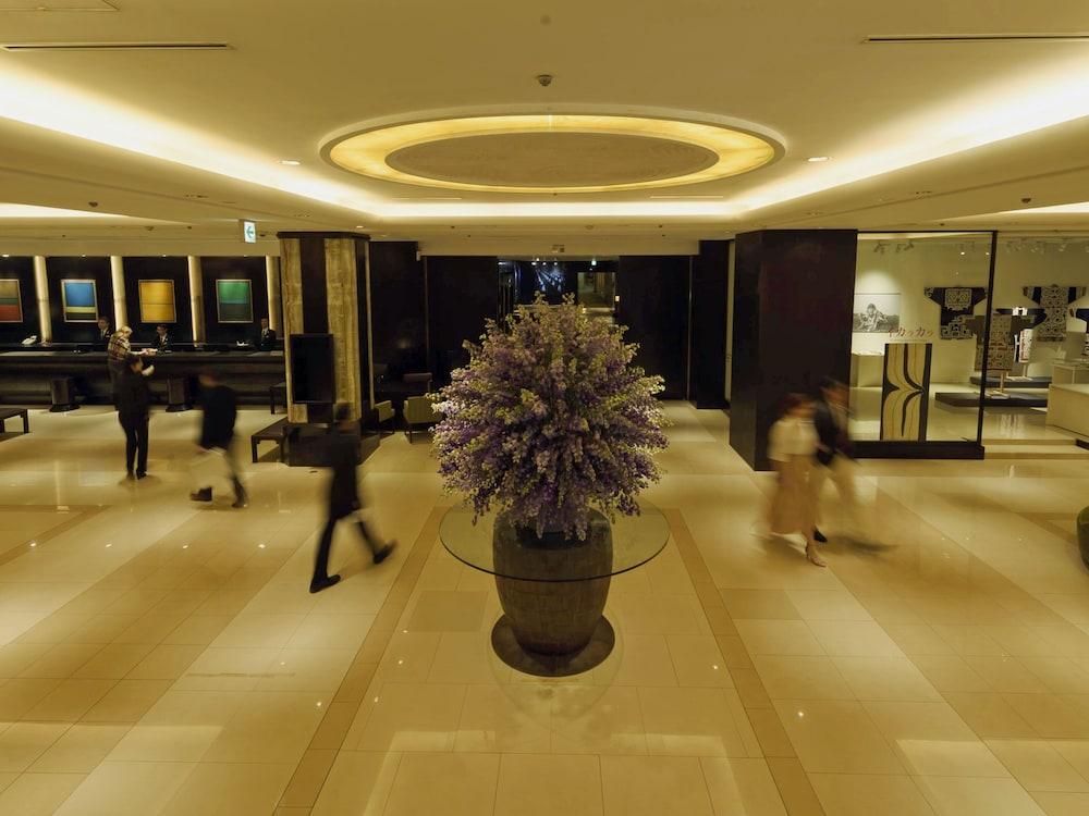 Sapporo Grand Hotel - Lobby