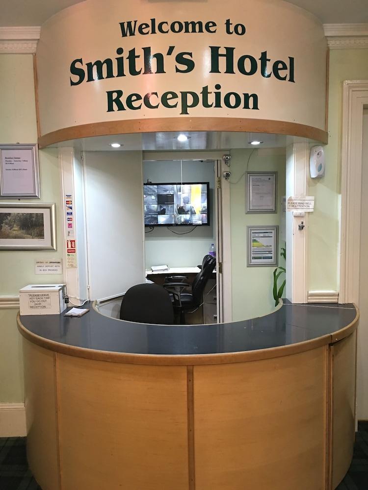 Smiths Hotel - Reception