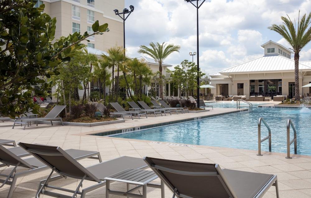 SpringHill Suites Orlando at FLAMINGO CROSSINGS® Town Center/Western Entrance - Outdoor Pool