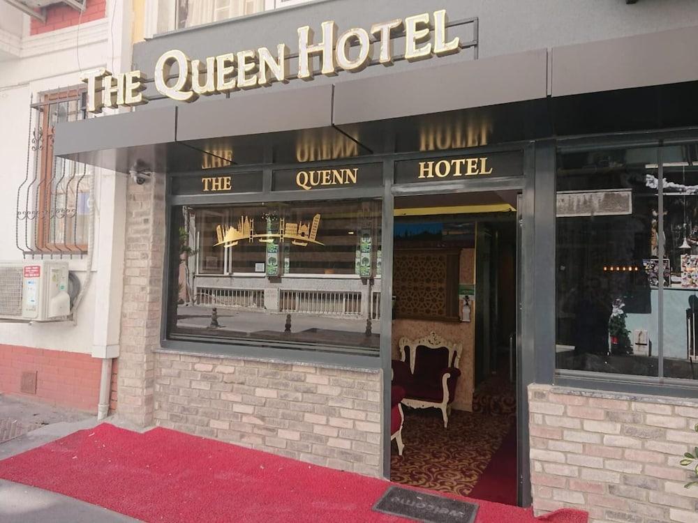 Queen Hotel - Exterior