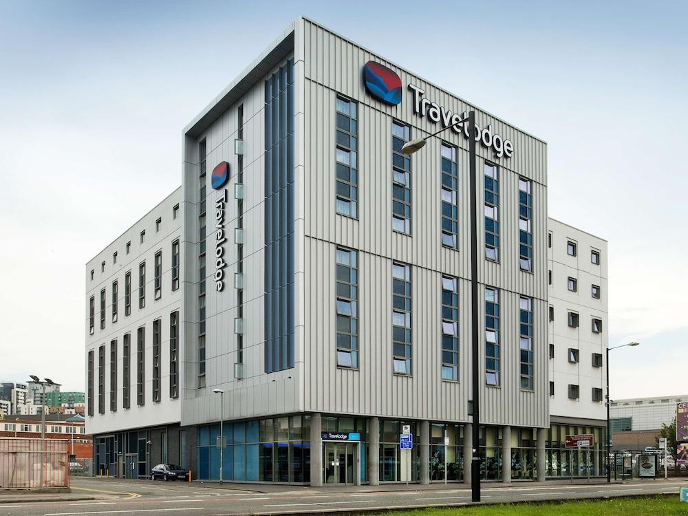 Travelodge Manchester Central Arena - Featured Image