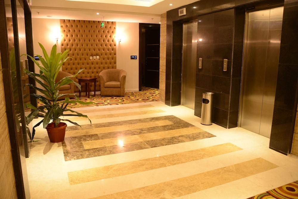 Beyab Al Azizeyyah Hotel - Interior Detail