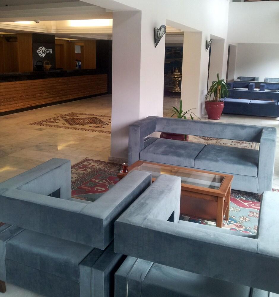 Surtel Hotel - Lobby Sitting Area