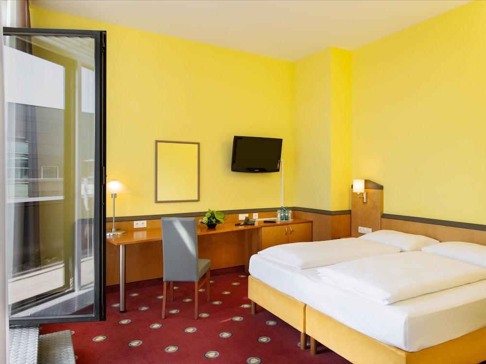 Plaza Hotel & Living Frankfurt - Room