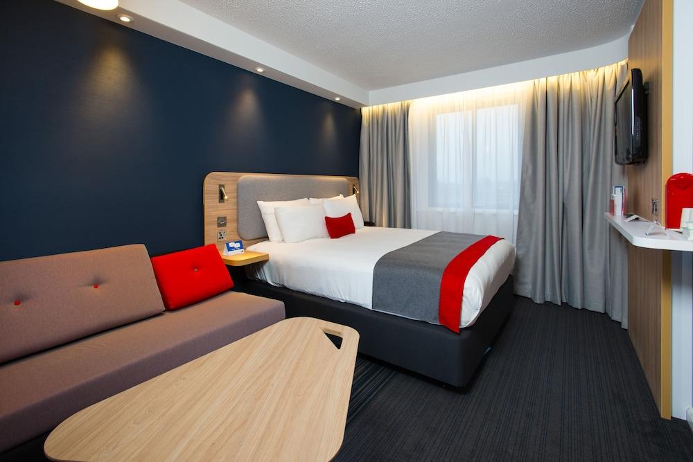 Holiday Inn Express London - Dartford, an IHG Hotel - Room