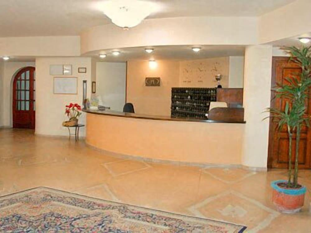 Hotel Akrabello - Reception