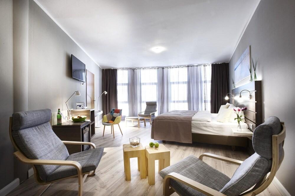 Hotel Kiel by Golden Tulip - Room