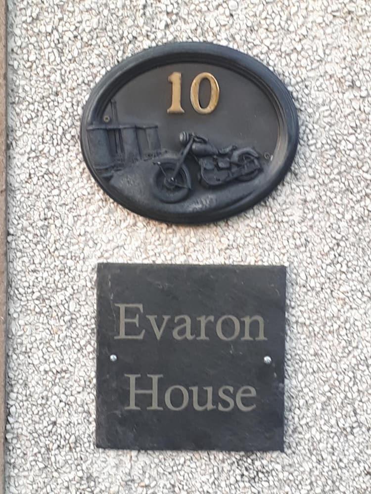 Evaron House - Exterior