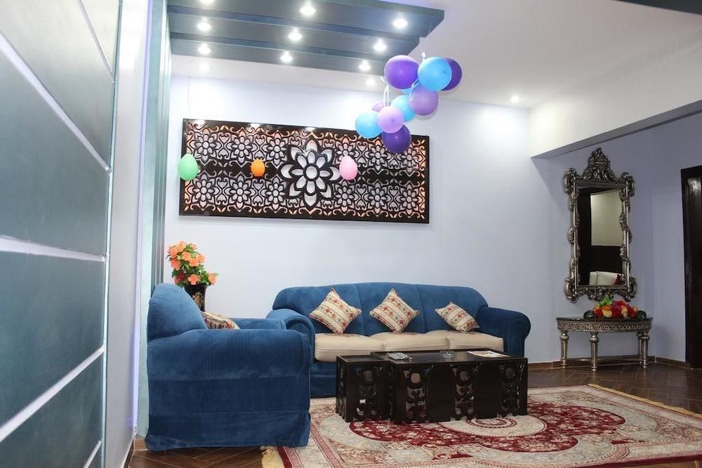 Tabuk Ramada Aparthotel - Living Area