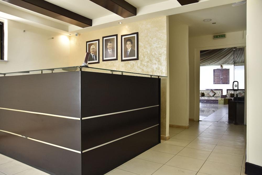Al Bateel Hotel Apartments - Reception