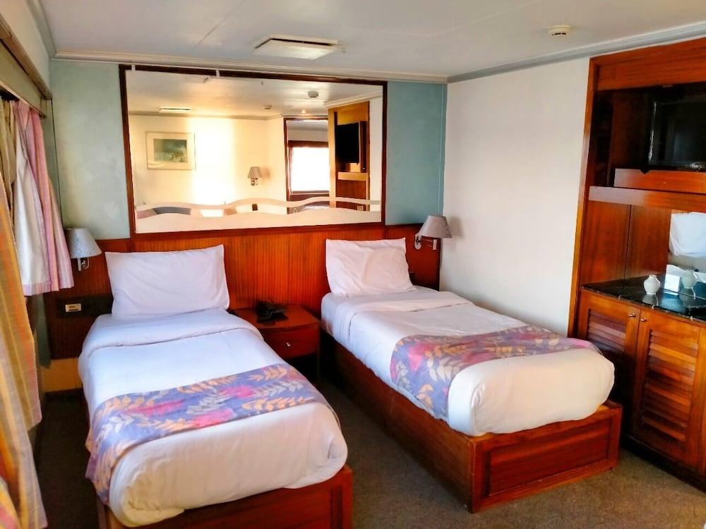 Nile View Aton Cruise - Room