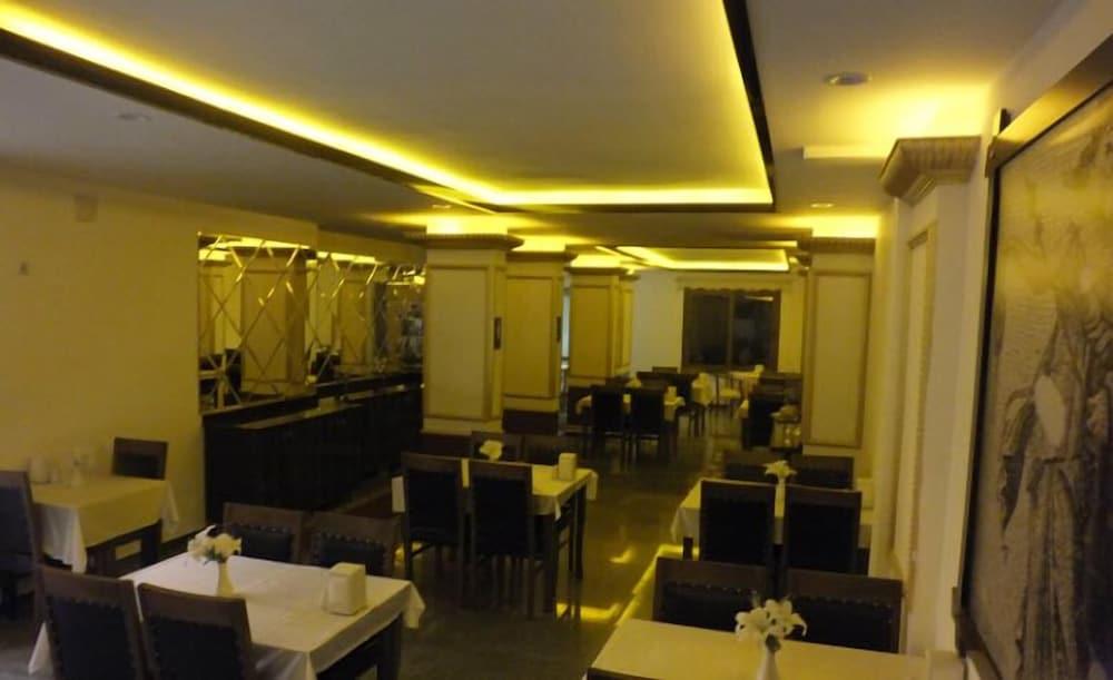 Grand Onur Hotel - Restaurant