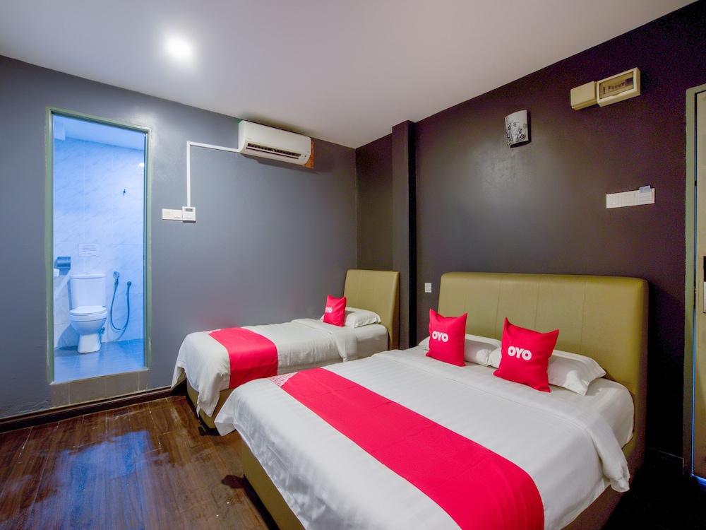 OYO 89895 Senses Budget Hotel - Featured Image