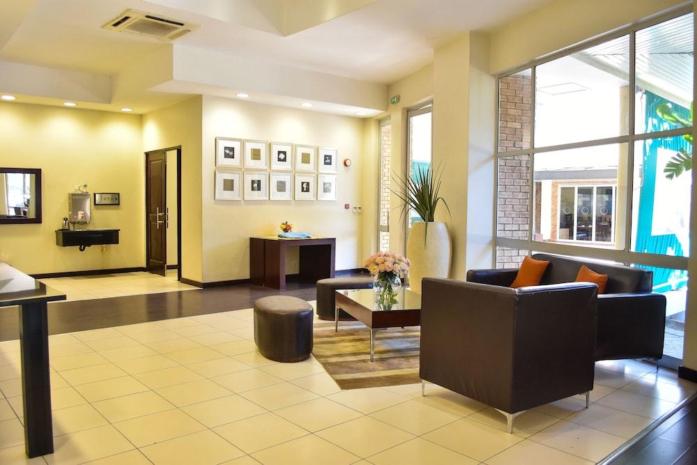 Cresta Lodge Gaborone - Lobby