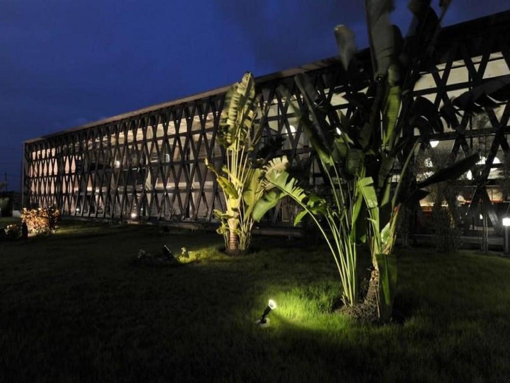 Hotel Onomo Abidjan Airport - Exterior