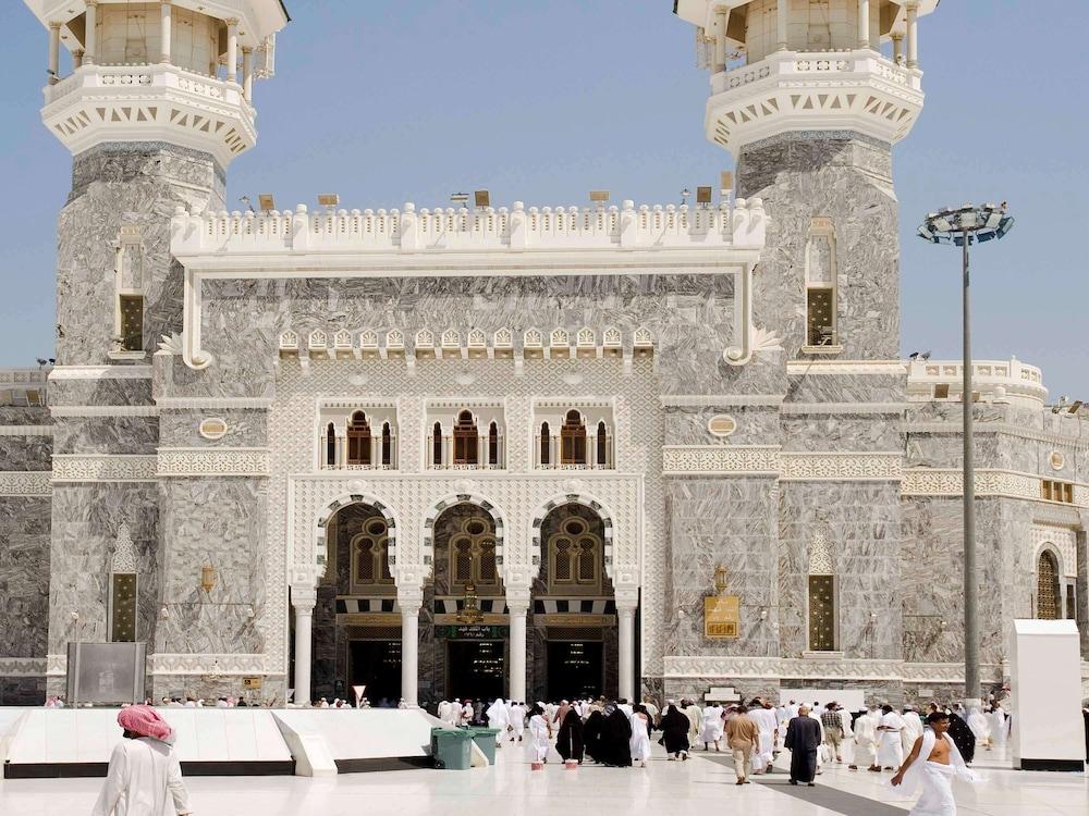 Mövenpick Hotel & Residence Hajar Tower Makkah - Exterior